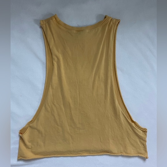 Muscle-tee yellow sun tank top - Picture 2 of 5